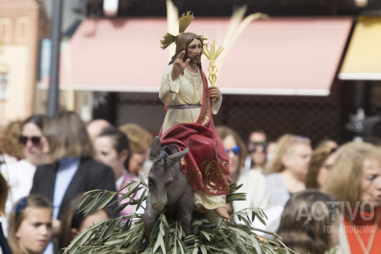 Leganés arranca la Semana Santa con la Virgen de la Soledad y la Borriquita del Domingo de Ramos
