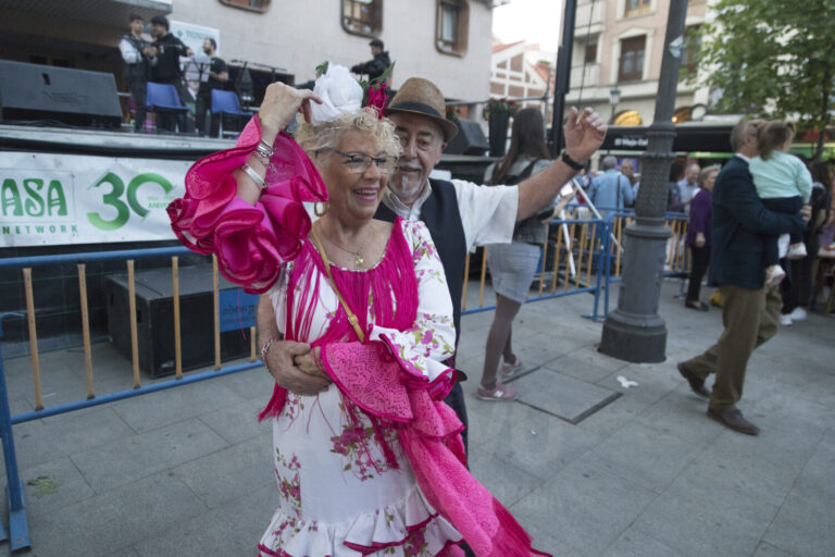 Leganés quiere hacer historia: busca batir el récord de personas bailando sevillanas