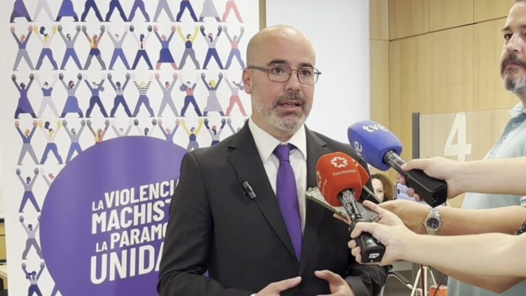 Inauguran un Punto Violeta en la Oficina de Extranjería de Leganés