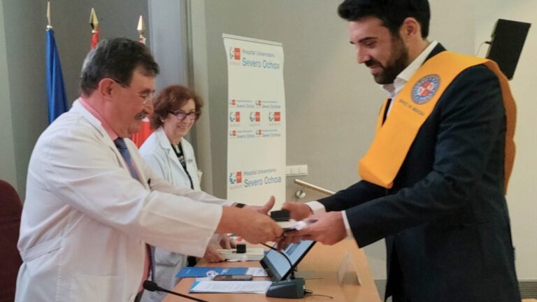 El Hospital Severo Ochoa celebra diez años de graduaciones de Medicina