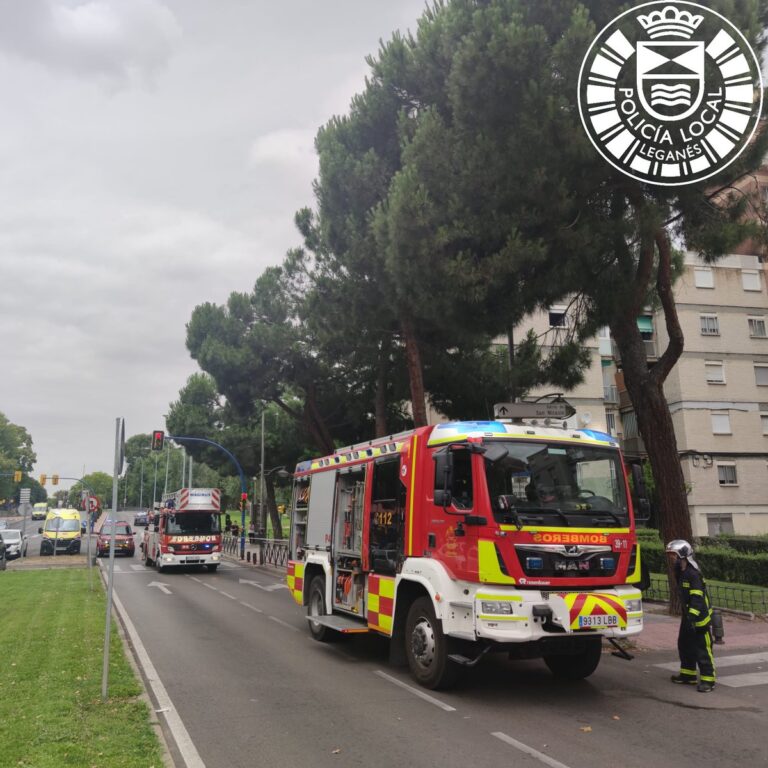 Seis intoxicados en un incendio en una vivienda en Leganés