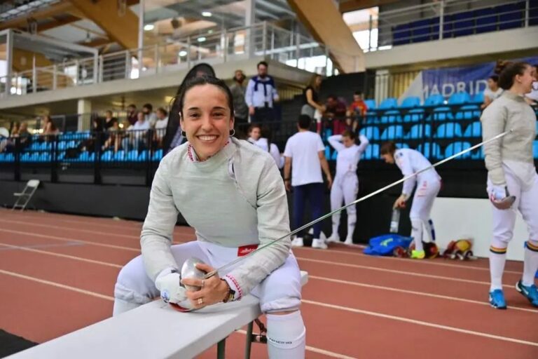 Celia Pérez, de Leganés, hace historia en la esgrima en España