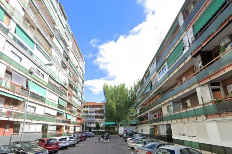 Estafan a una familia cobrándole 600 € de alquiler en un piso okupado: ahora se enfrenta al desahucio