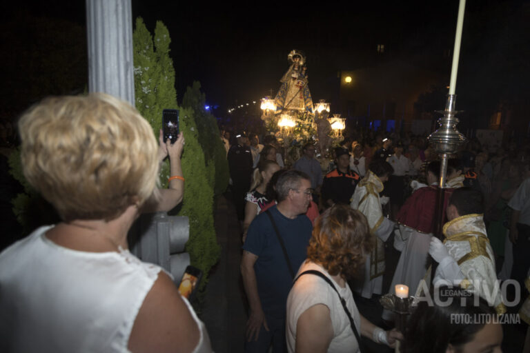 El traslado de la Virgen de Butarque deja una imagen que no se repetía desde hacía 9 años