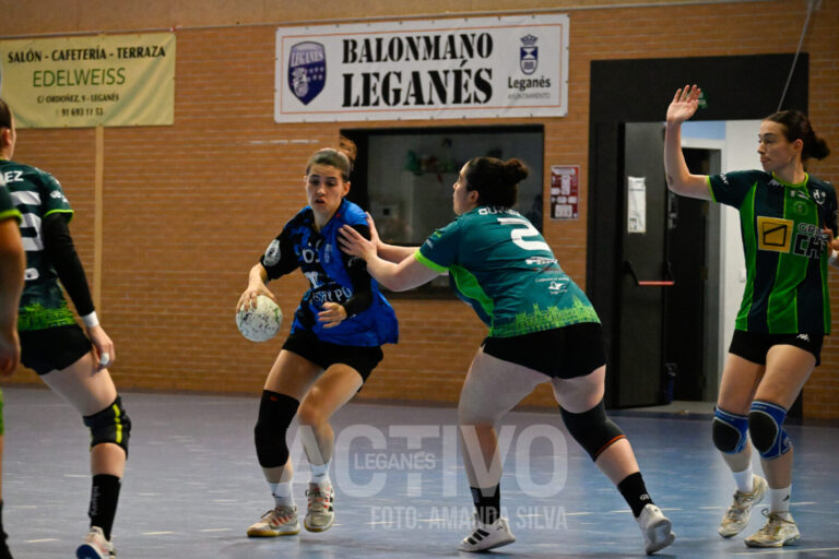 El Balonmano Leganés tira de épica y araña la remontada