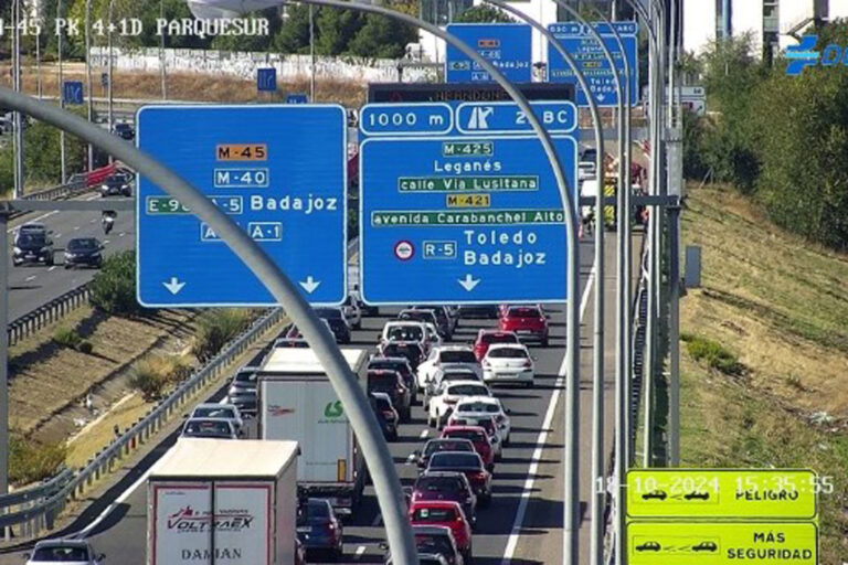 Un accidente en la M45 a la entrada de Leganés produce kilómetros de retención