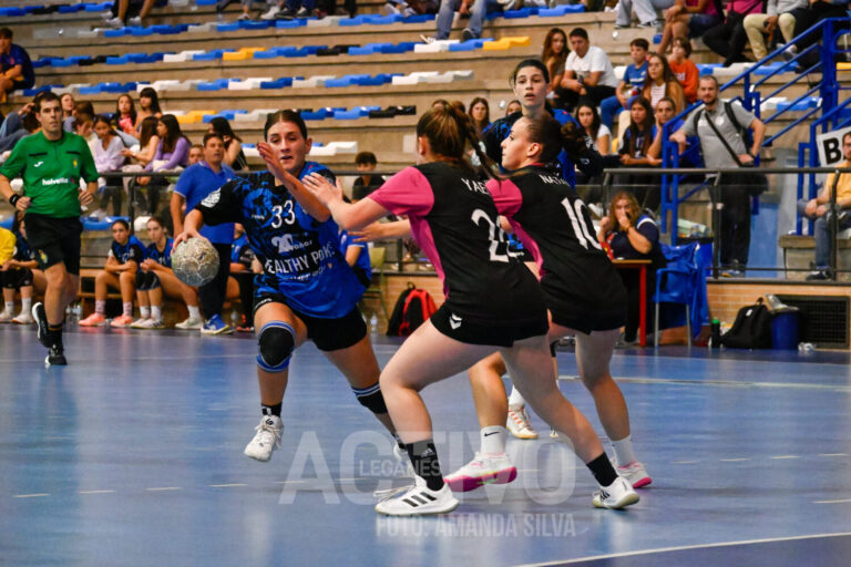El Balonmano Leganés se impone a Las Palmas en el Manuel Cadenas