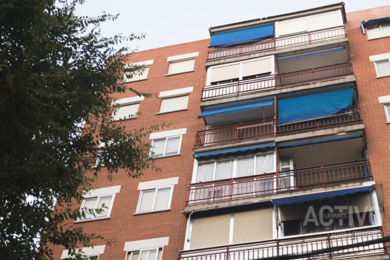 La propuesta de vivienda del Ayuntamiento solo cubriría 8 casas, según PAH