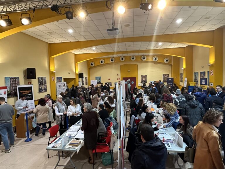 La Feria de Empleo de Leganés se «queda pequeña» ante la masiva demanda
