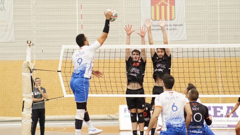 El UC3M Voleibol Leganés se impone ante un fuerte Almoraví en Alicante