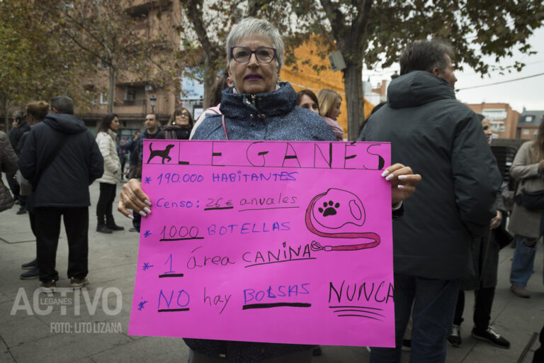 Los dueños de los perros se manifiestan en Leganés: «No vamos a conformarnos con migajas»