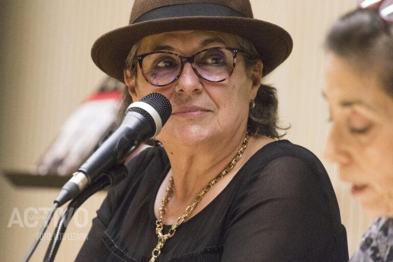 Eloísa Pardo: poesía nacida del insomnio y la soledad en «Por dónde entra la luz»