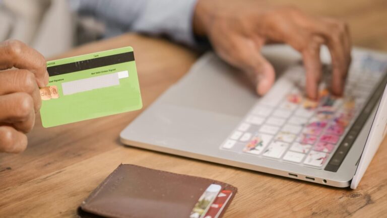 ¿Qué es el Vishing? La nueva estafa digital detectada en España