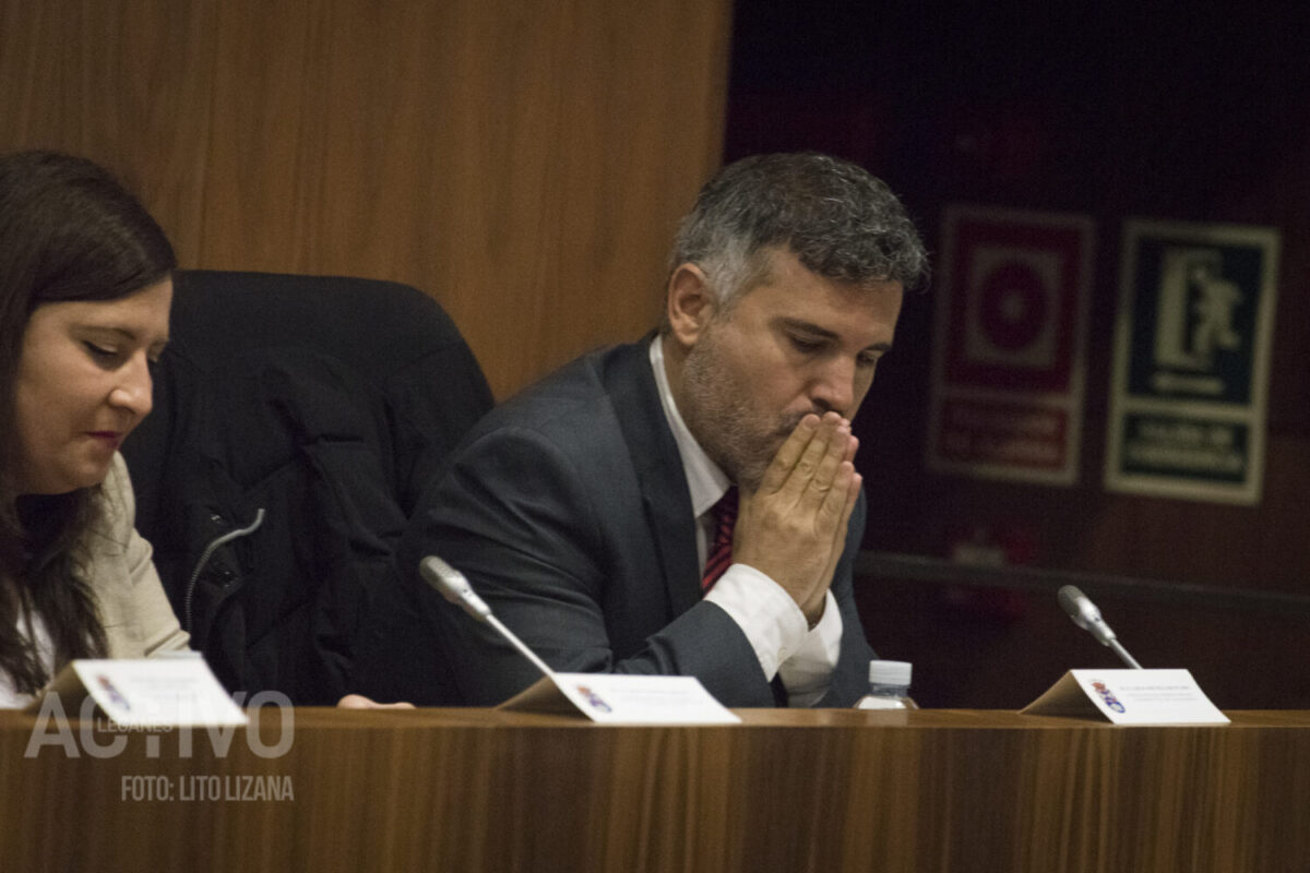 pleno cuestión confianza leganés carlos delgadorezar rza rezando