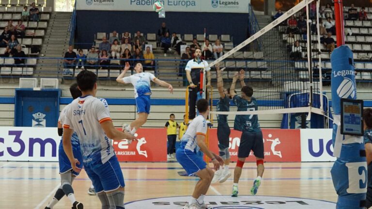 El UC3M Voleibol Leganés afianza su puesto en playoffs