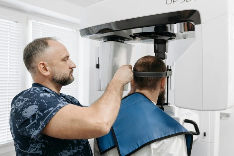 Gerocultor, dentista o recepcionista: las últimas ofertas de trabajo de Leganés