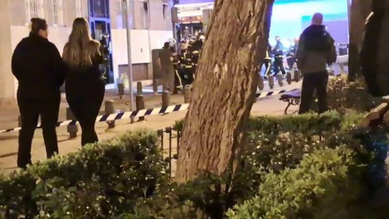 Incendio en una vivienda de Leganés: el humo alerta a los vecinos de Vereda de los Estudiantes