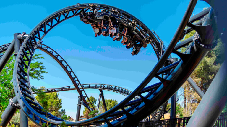 Semana Santa en Madrid: Estrenos y actividades para toda la familia en el Parque de Atracciones y Parque Warner