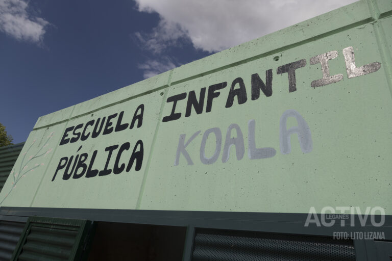 “No sabemos ni con qué profesora irá mi hijo”: el enfado de las familias de la EI Koala de Leganés
