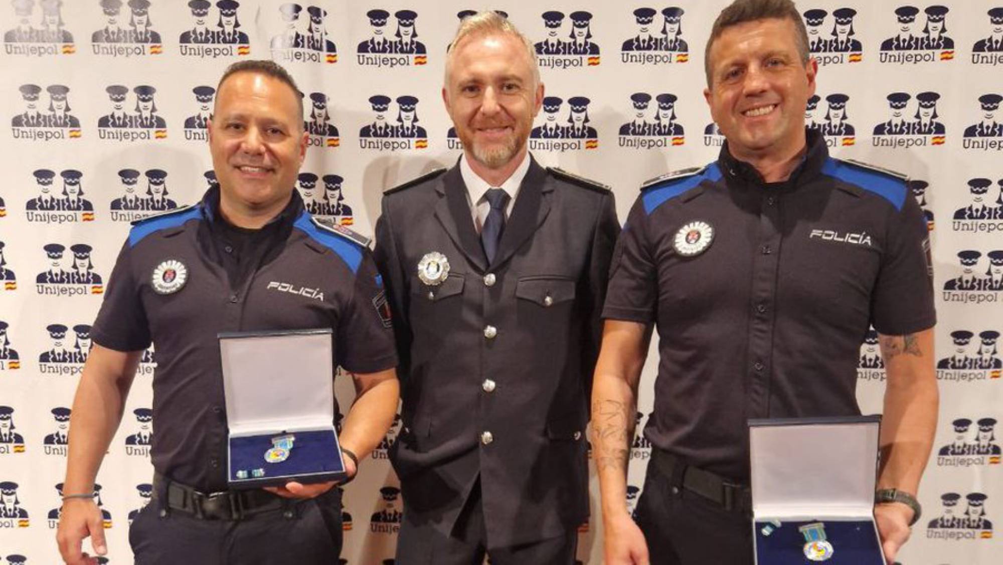 policias reconocimiento leganes