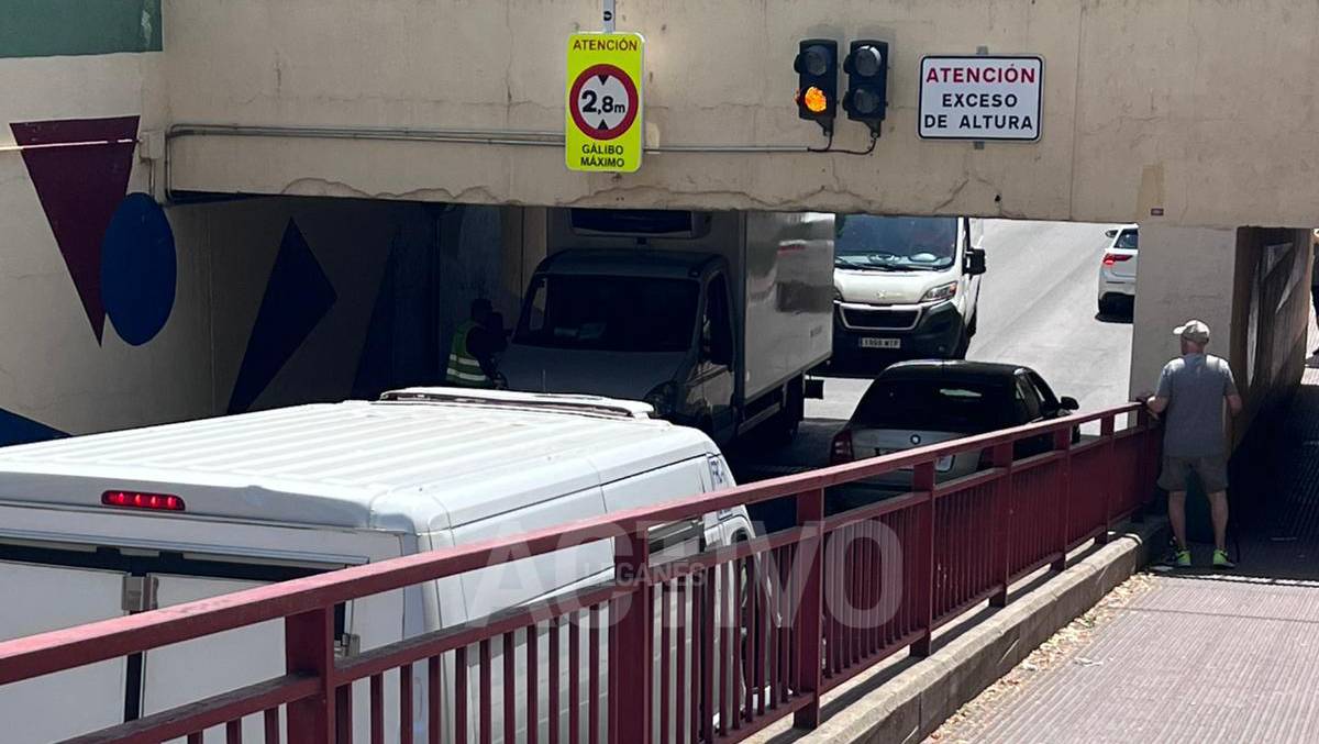 puente tragacamiones leganes