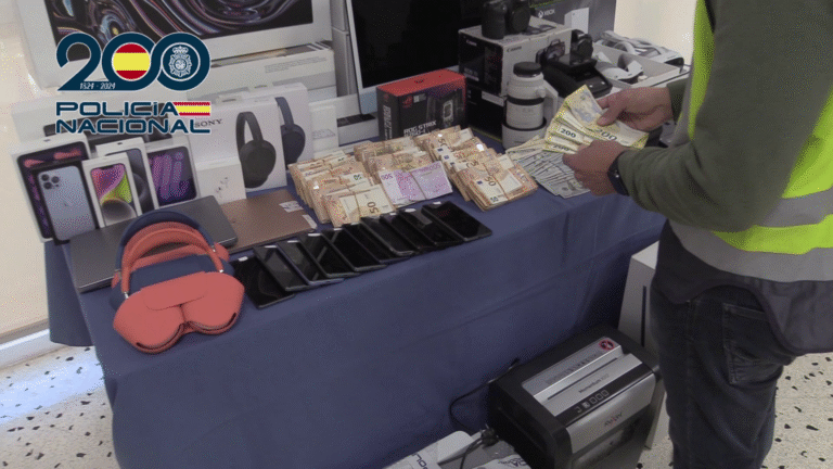 Desarticulan una banda que estafó 300.000 euros a una empresa de comercio electrónico