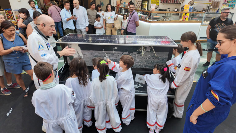 Islazul trae a Madrid sur la experiencia espacial con «Kids on the Moon»: astronautas por un día