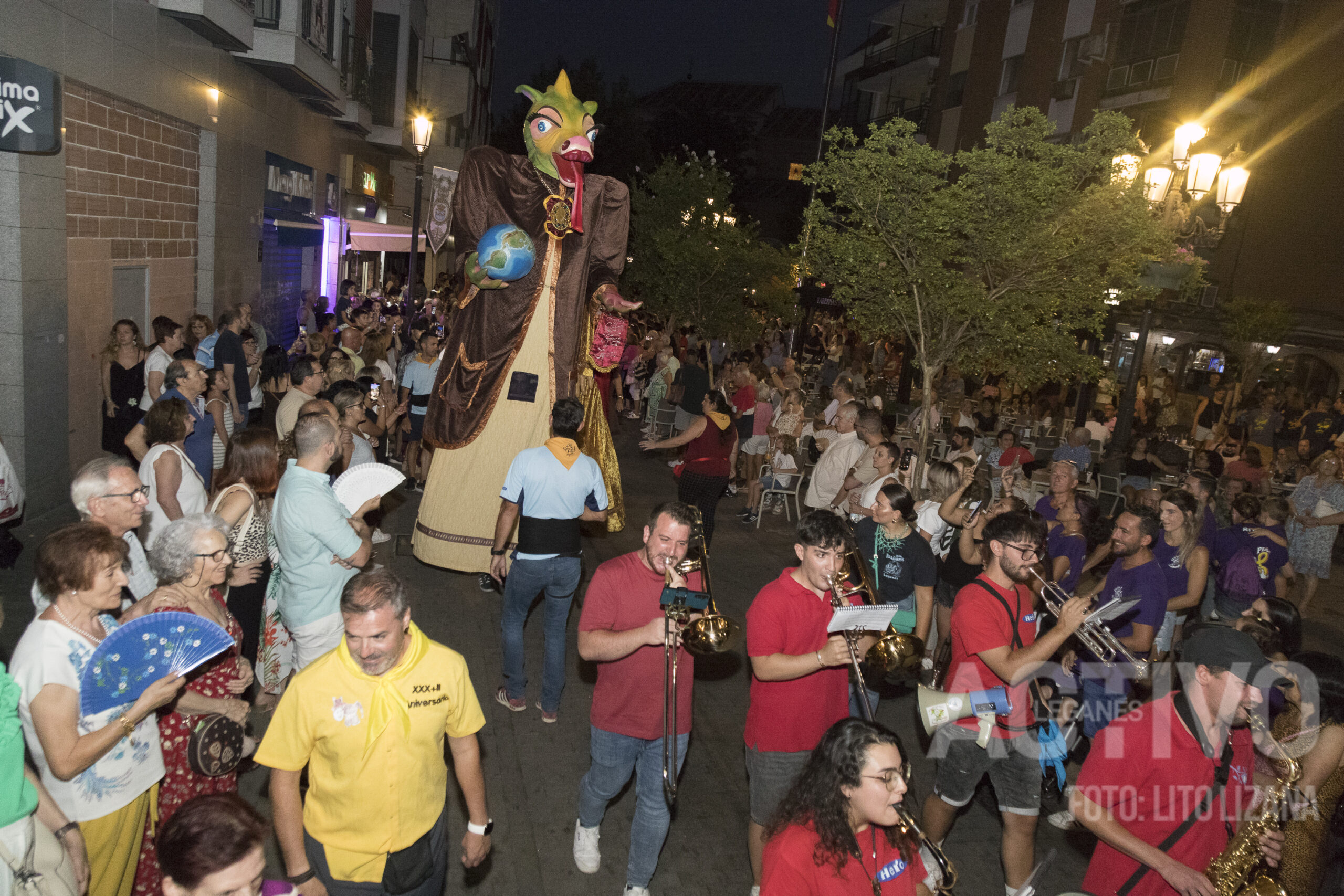 gigantes cabezudos leganes fiestas butarque fiesta