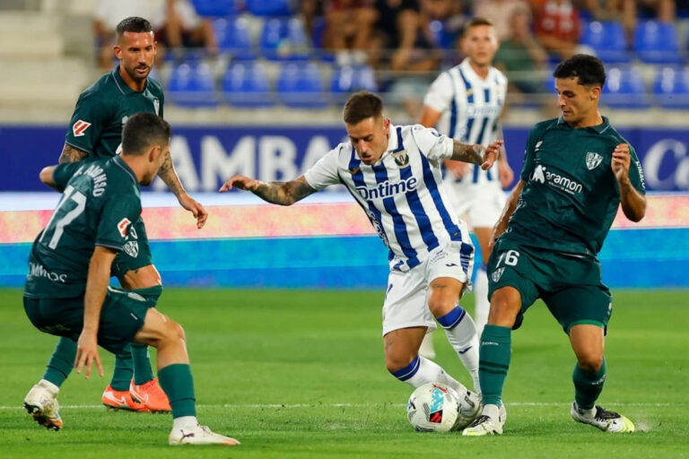 El CD Leganés arranca la temporada con un empate en Huesca