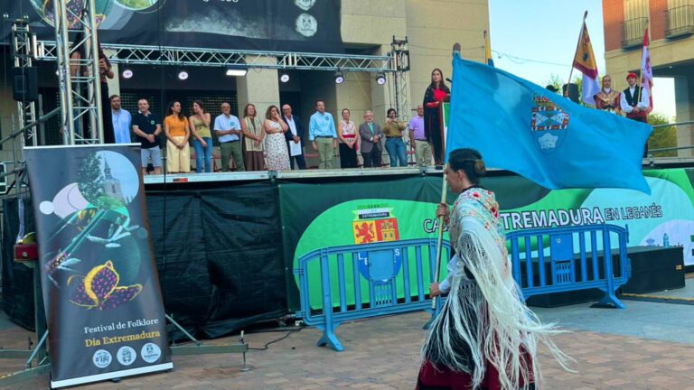 Incendios y solidaridad marcan el Día de Extremadura en Leganés