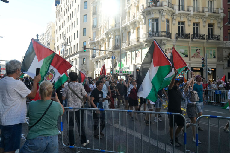 La Vuelta 2025 se detiene en Madrid: la protesta propalestina enciende la bronca política en Leganés