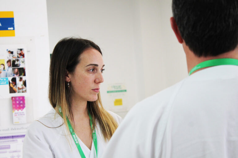 Alertan de la falta de enfermeras en plena campaña de vacunación de la gripe