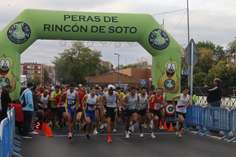 Rubén Fernández y Elena Ruiz vuelven a dominar la Carrera Popular de San Nicasio 2025 en Leganés