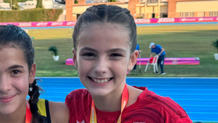 Noa Llorente, subcampeona de atletismo sub14.