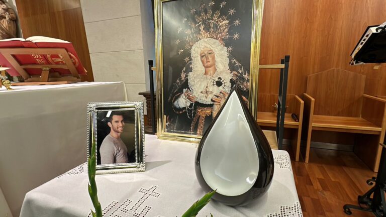 Dolorosa despedida a Agustín Fadón, víctima del accidente de Adamuz y vecino de Leganés