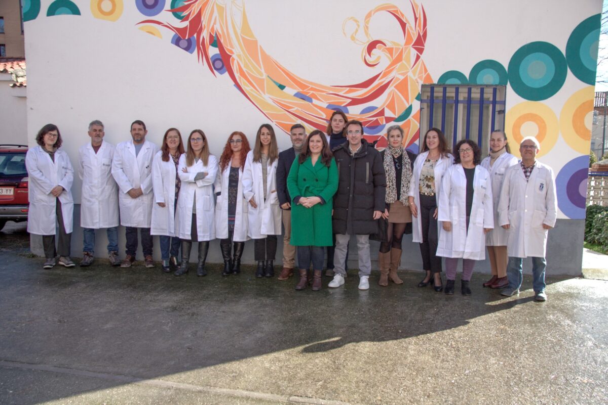 Plantilla del CTA al completo con miembros del Gobierno local