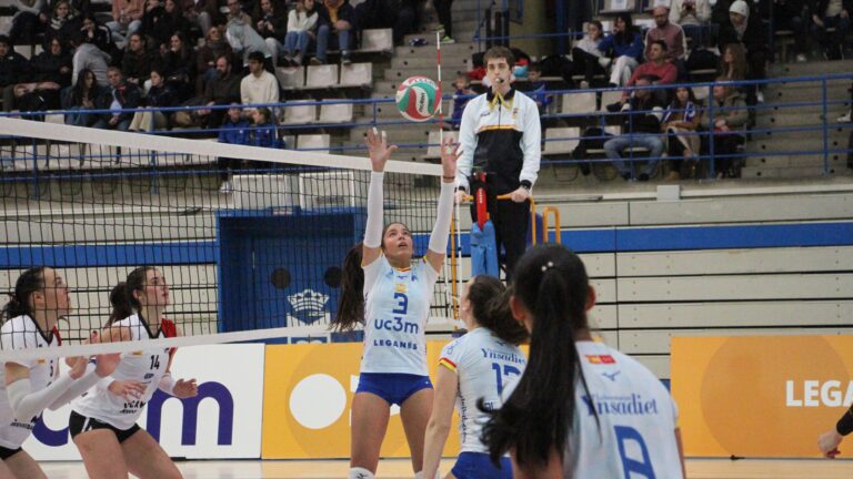 Victoria sólida del Voleibol Leganés ante el Torrejón para arrancar 2026