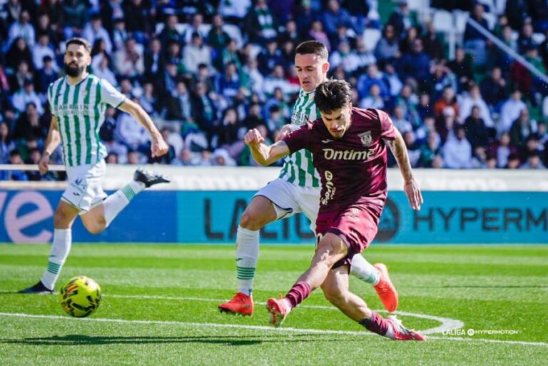 El Córdoba mantiene su racha y supera al CD Leganés en El Arcángel