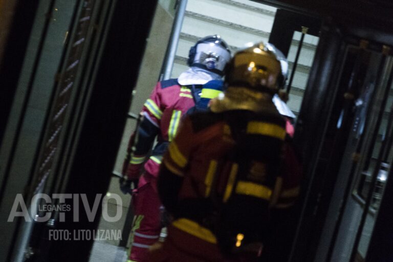 Una vela provoca un incendio en un noveno piso de Leganés