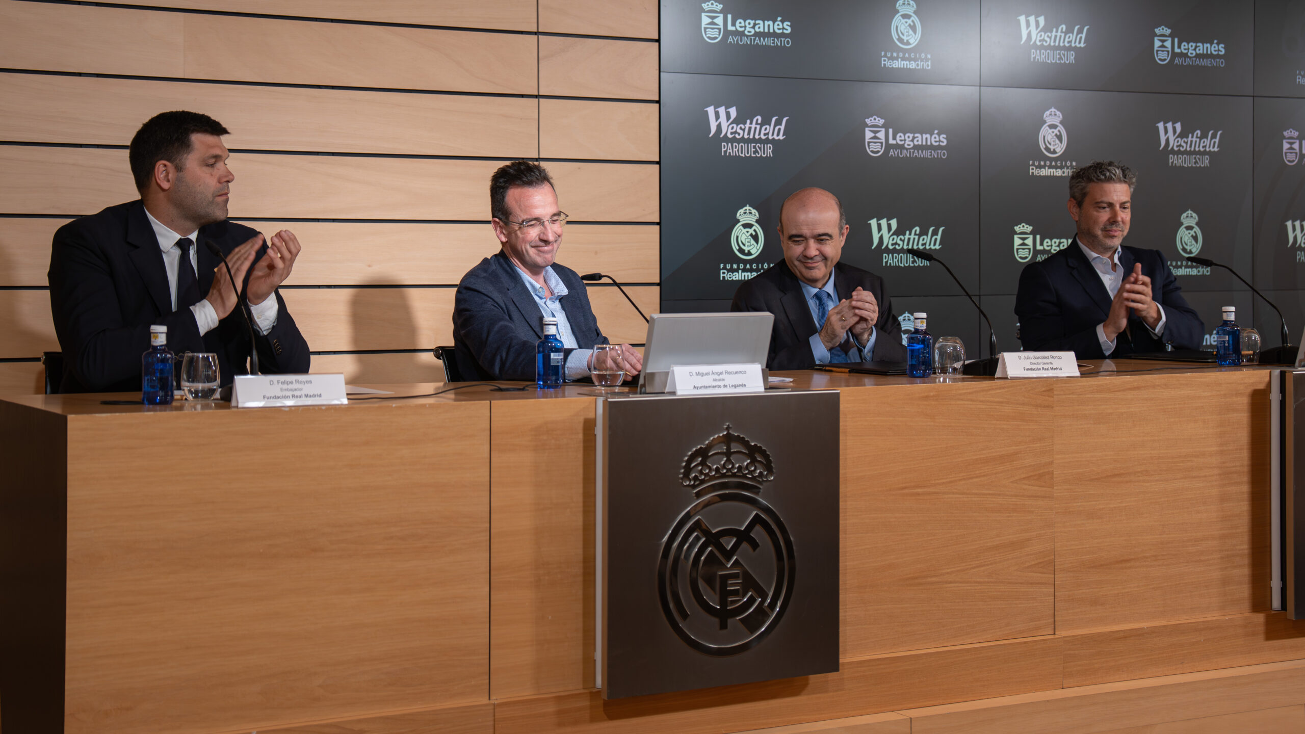 firma acuerdo de la fundacion real madrid y ayuntamiento leganes