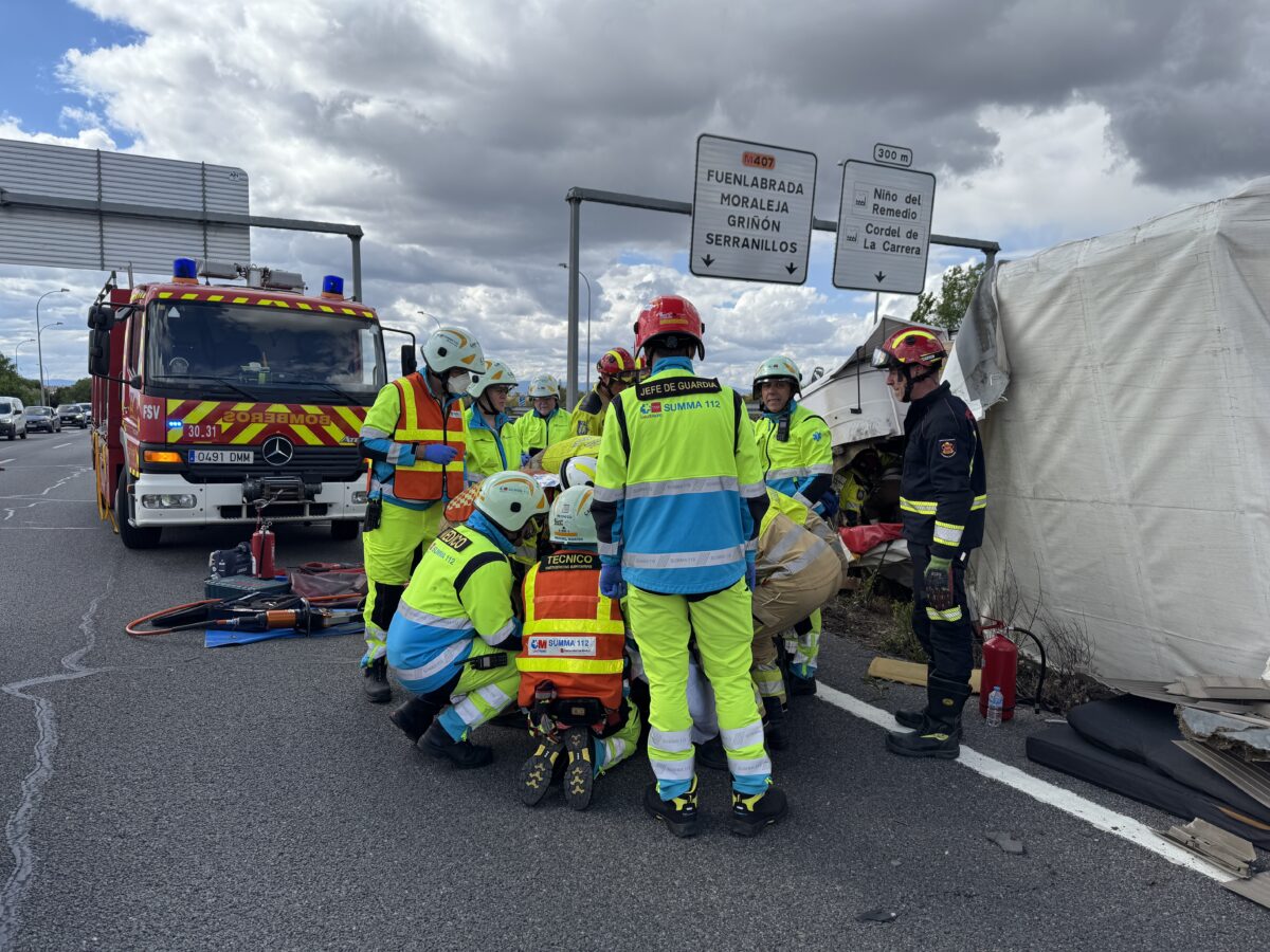 accidente leganes rescate camion volcado
