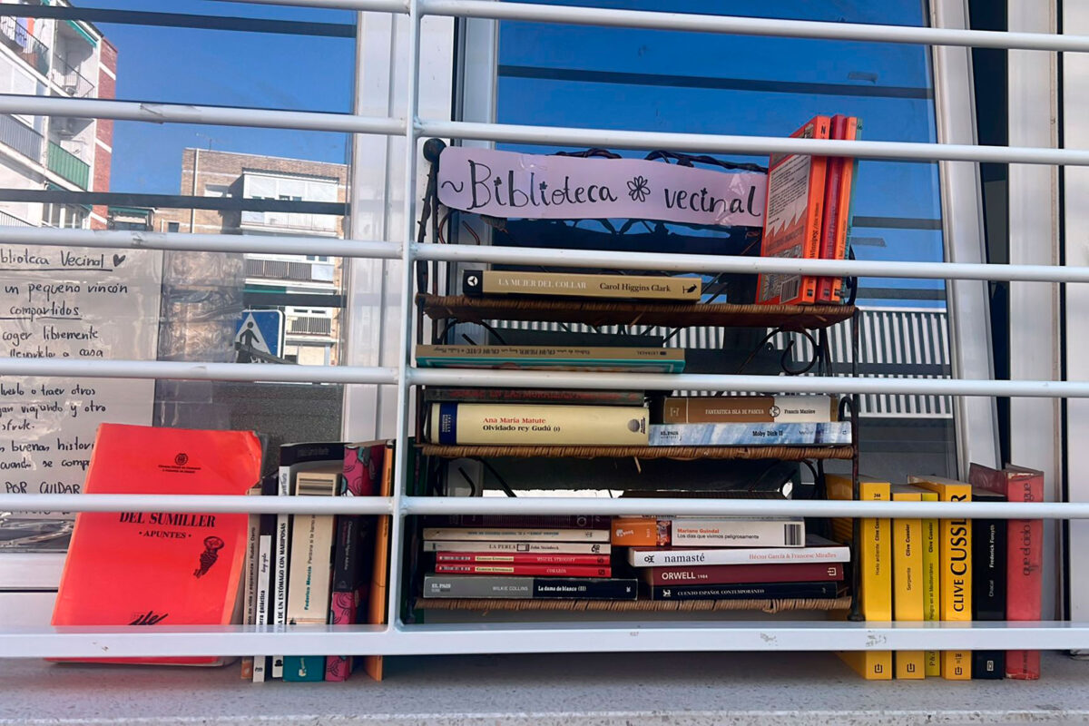 biblioteca vecinal ventana leganes