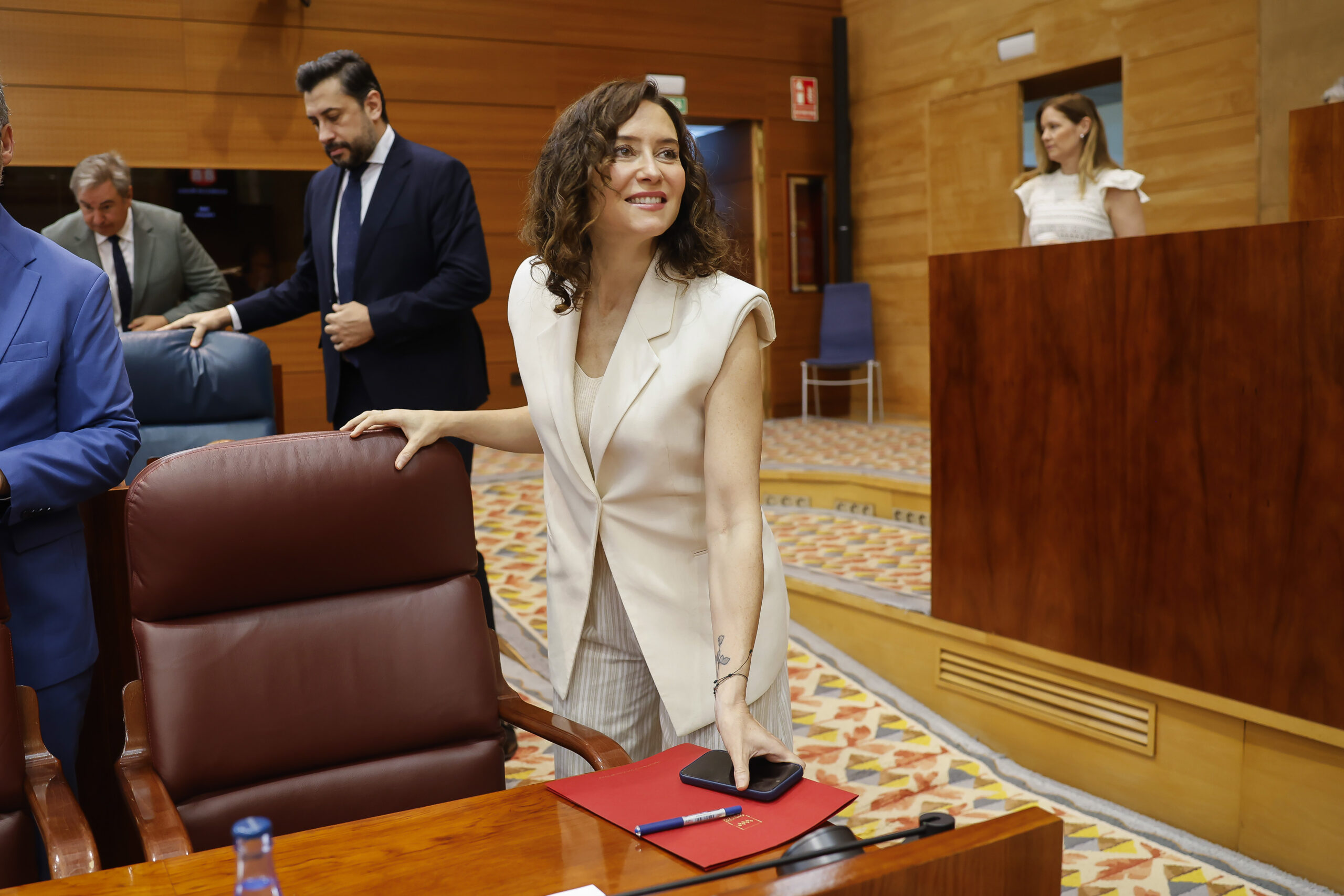 isabel diaz ayuso asamblea madrid