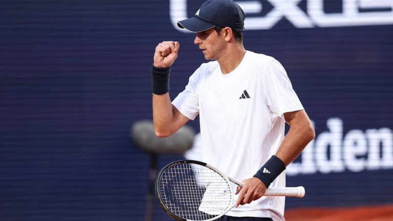El leganense Rafa Jódar hace historia en Roland Garros y se clasifica para cuartos de final