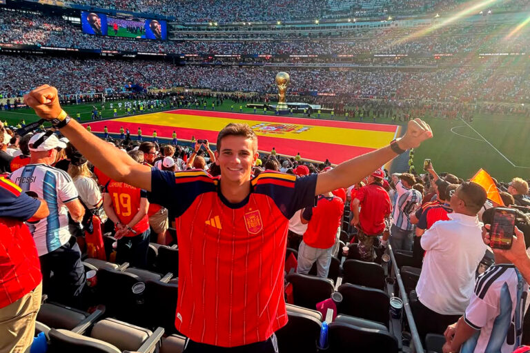 Rafa Jódar inspira a los más pequeños antes de vivir en directo el Mundial de España