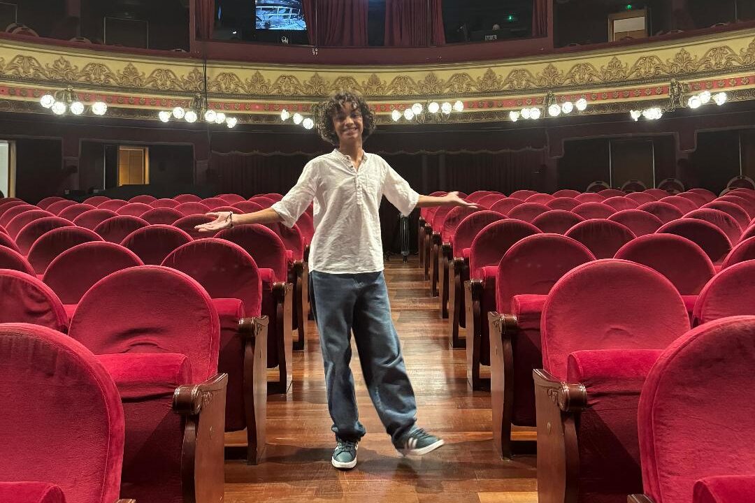 alvaro almodovar en el teatro